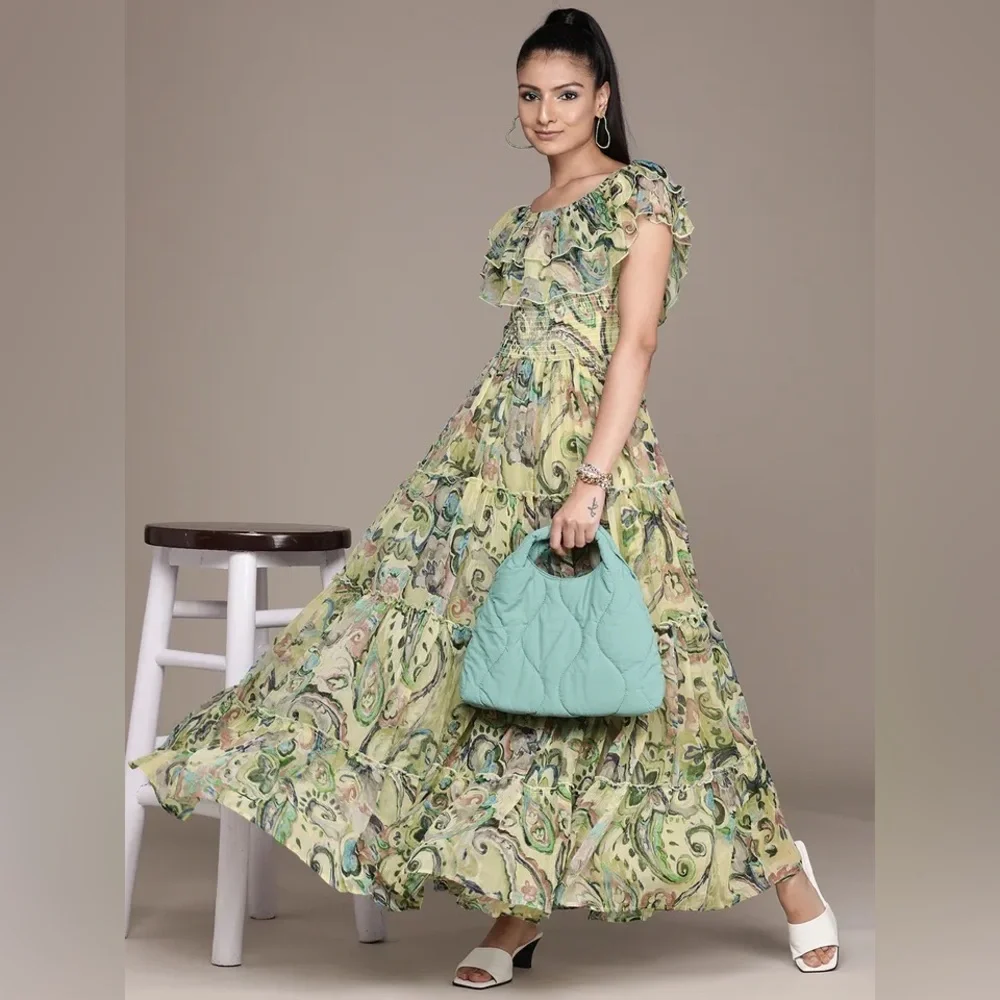 Label Ritu Kumar - Picture 1 of 10
